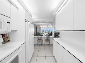 3111 N Ocean Dr 812, Hollywood FL 33019