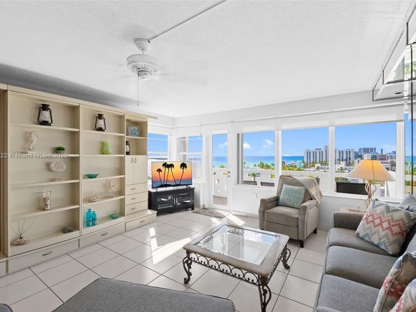 3111 N Ocean Dr 812, Hollywood FL 33019