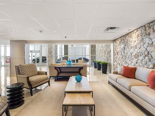 3111 N Ocean Dr 812, Hollywood FL 33019