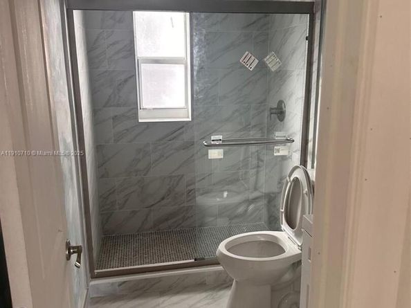 40 NW 62nd Ave, Miami FL 33126