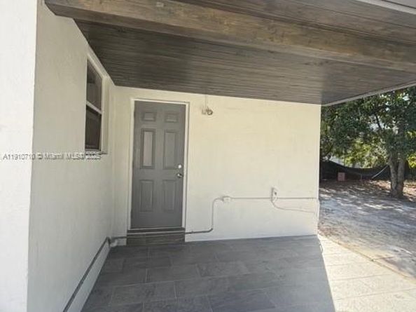 40 NW 62nd Ave, Miami FL 33126