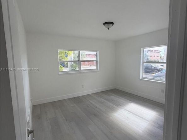 40 NW 62nd Ave, Miami FL 33126