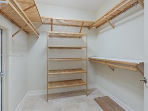 1701 SE 10th St, Fort Lauderdale FL 33316