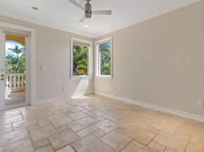 1701 SE 10th St, Fort Lauderdale FL 33316