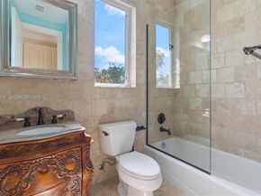1701 SE 10th St, Fort Lauderdale FL 33316