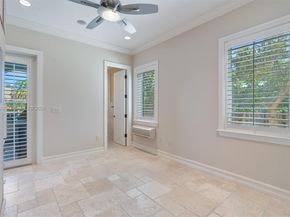 1701 SE 10th St, Fort Lauderdale FL 33316