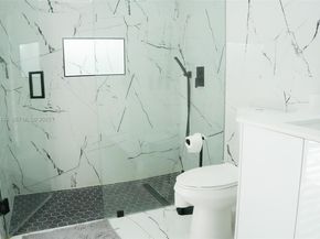 9670 Glacier Dr, Miramar FL 33025