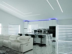 9670 Glacier Dr, Miramar FL 33025