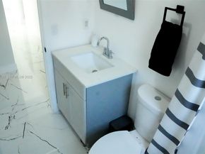 9670 Glacier Dr, Miramar FL 33025