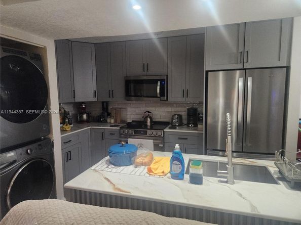 8019 NW 15th Mnr 8019, Plantation FL 33322