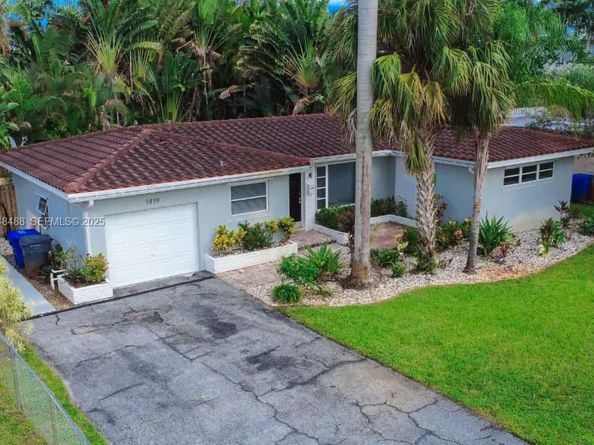 1419 N 16th Ct, Hollywood FL 33020