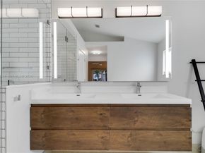 193 Bent Tree Dr, Palm Beach Gardens FL 33418