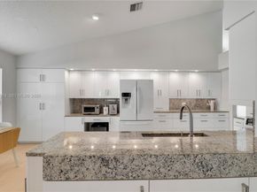 193 Bent Tree Dr, Palm Beach Gardens FL 33418