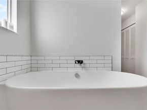 193 Bent Tree Dr, Palm Beach Gardens FL 33418