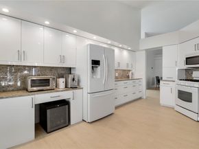 193 Bent Tree Dr, Palm Beach Gardens FL 33418