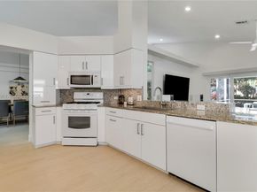 193 Bent Tree Dr, Palm Beach Gardens FL 33418