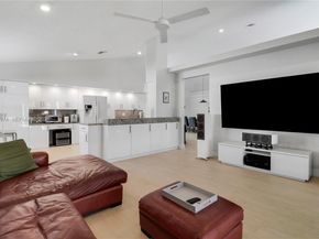 193 Bent Tree Dr, Palm Beach Gardens FL 33418