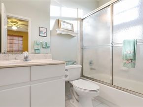 1140 Cedar Falls Dr, Weston FL 33327