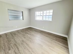 4230 NW 52nd Ave, Lauderdale Lakes FL 33319