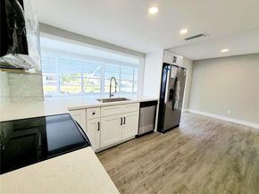 4230 NW 52nd Ave, Lauderdale Lakes FL 33319