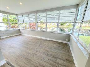 4230 NW 52nd Ave, Lauderdale Lakes FL 33319