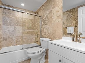 905 Brickell Bay Dr 1830, Miami FL 33131
