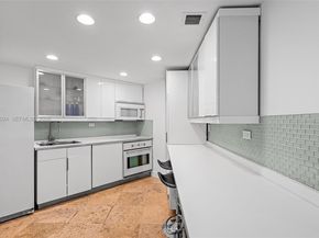905 Brickell Bay Dr 1830, Miami FL 33131
