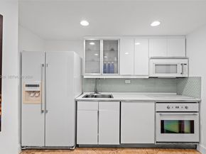 905 Brickell Bay Dr 1830, Miami FL 33131