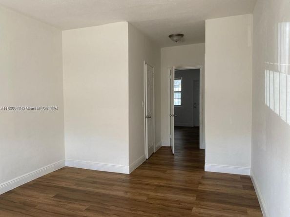 791 E 22nd St, Hialeah FL 33013