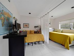 1120 NE 10th St 7, Hallandale Beach FL 33009
