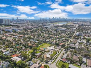 1120 NE 10th St 7, Hallandale Beach FL 33009
