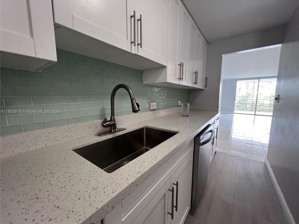 3660 NE 166th St 409, North Miami Beach FL 33160