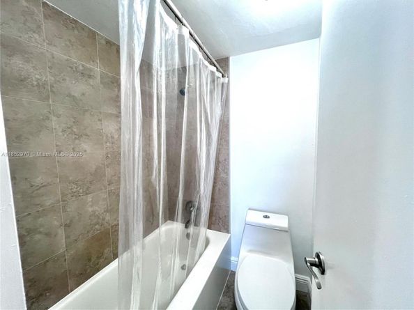 3660 NE 166th St 409, North Miami Beach FL 33160