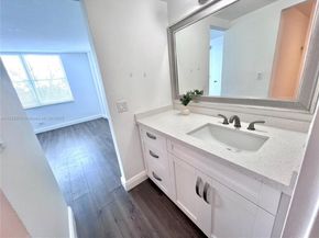 3660 NE 166th St 409, North Miami Beach FL 33160