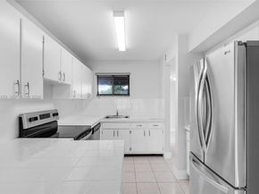 3815 SW 82nd Ave 41, Miami FL 33155