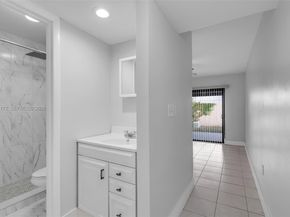 3815 SW 82nd Ave 41, Miami FL 33155