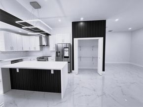 14801 NW 5th Ave, Miami FL 33168