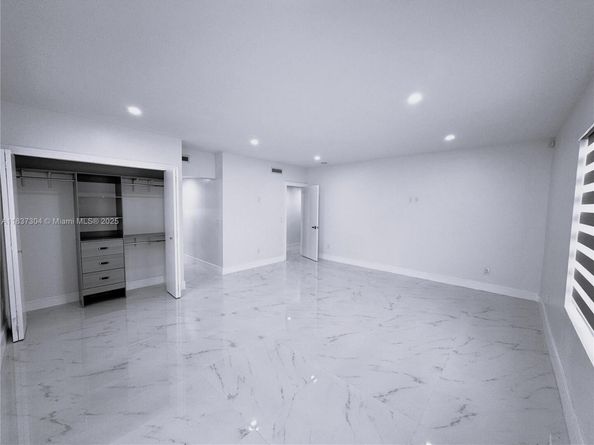 14801 NW 5th Ave, Miami FL 33168