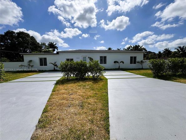 14801 NW 5th Ave, Miami FL 33168