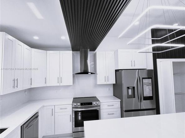 14801 NW 5th Ave, Miami FL 33168