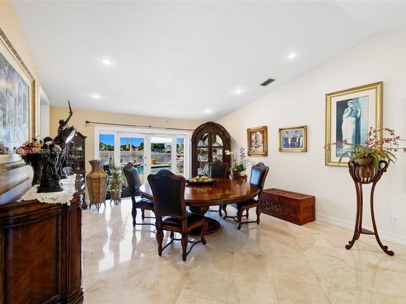 17914 SW 137th Pl, Miami FL 33177