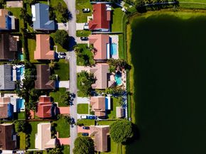 17914 SW 137th Pl, Miami FL 33177