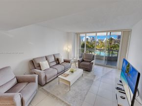 21205 Yacht Club Dr 701, Aventura FL 33180