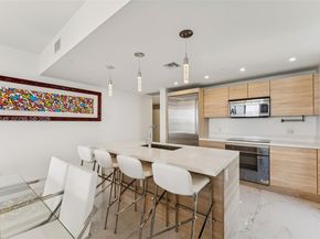 16385 Biscayne Blvd 3001, North Miami Beach FL 33160