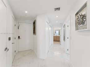 16385 Biscayne Blvd 3001, North Miami Beach FL 33160