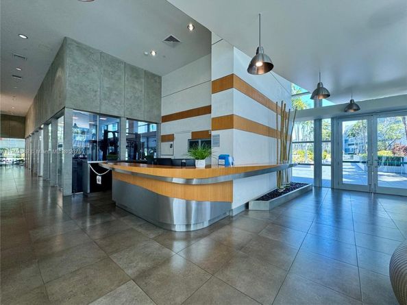 2950 NE 188th St 149, Aventura FL 33180