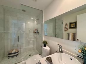 2950 NE 188th St 149, Aventura FL 33180