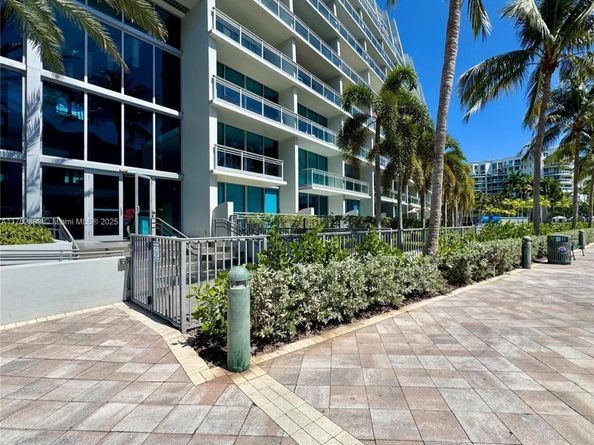 2950 NE 188th St 149, Aventura FL 33180