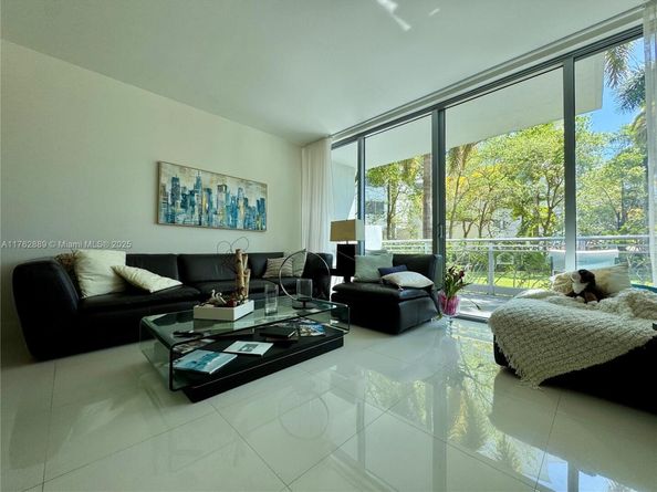 2950 NE 188th St 149, Aventura FL 33180