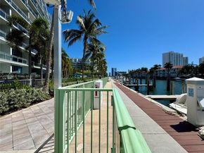 2950 NE 188th St 149, Aventura FL 33180
